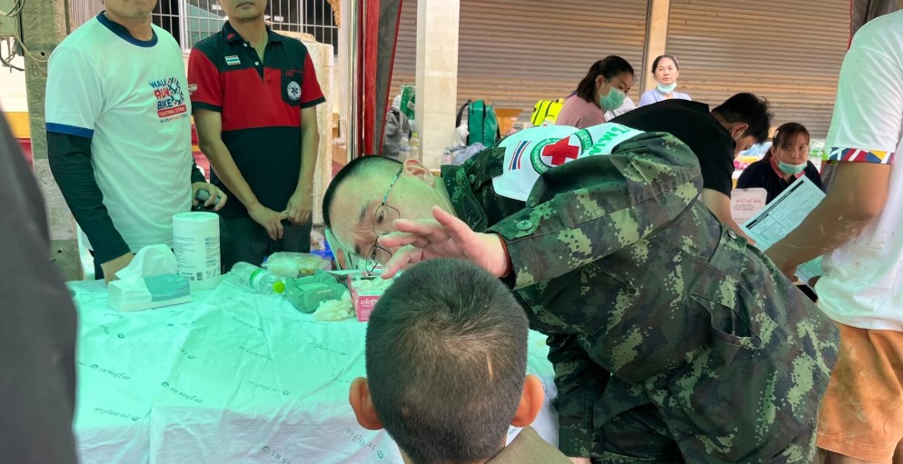 ภารกิจชุดแพทย์ช่วยเหลือผู้ประสบภัยน้ำท่วม อ.หาดใหญ่ จ.สงขลา