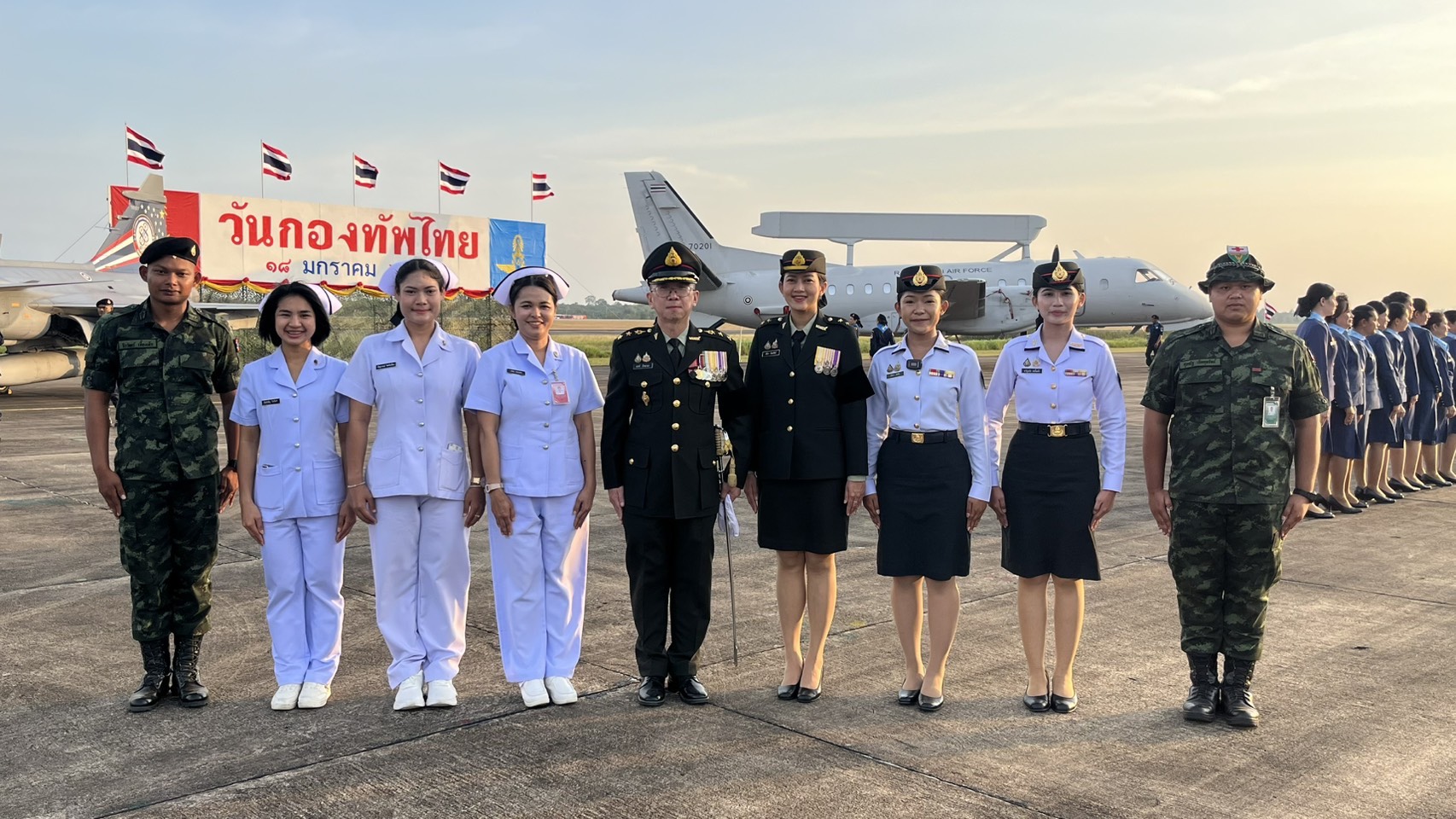 ชุดปฐมพยาบาลปฐมพยาบาลพิธีสวนสนามและพิธีกระทำสัตย์ปฏิญาณตนต่อธงชัยเฉลิมพลเนื่องในวันกองทัพไทย วันที่ 18 มกราคม พ.ศ.2569