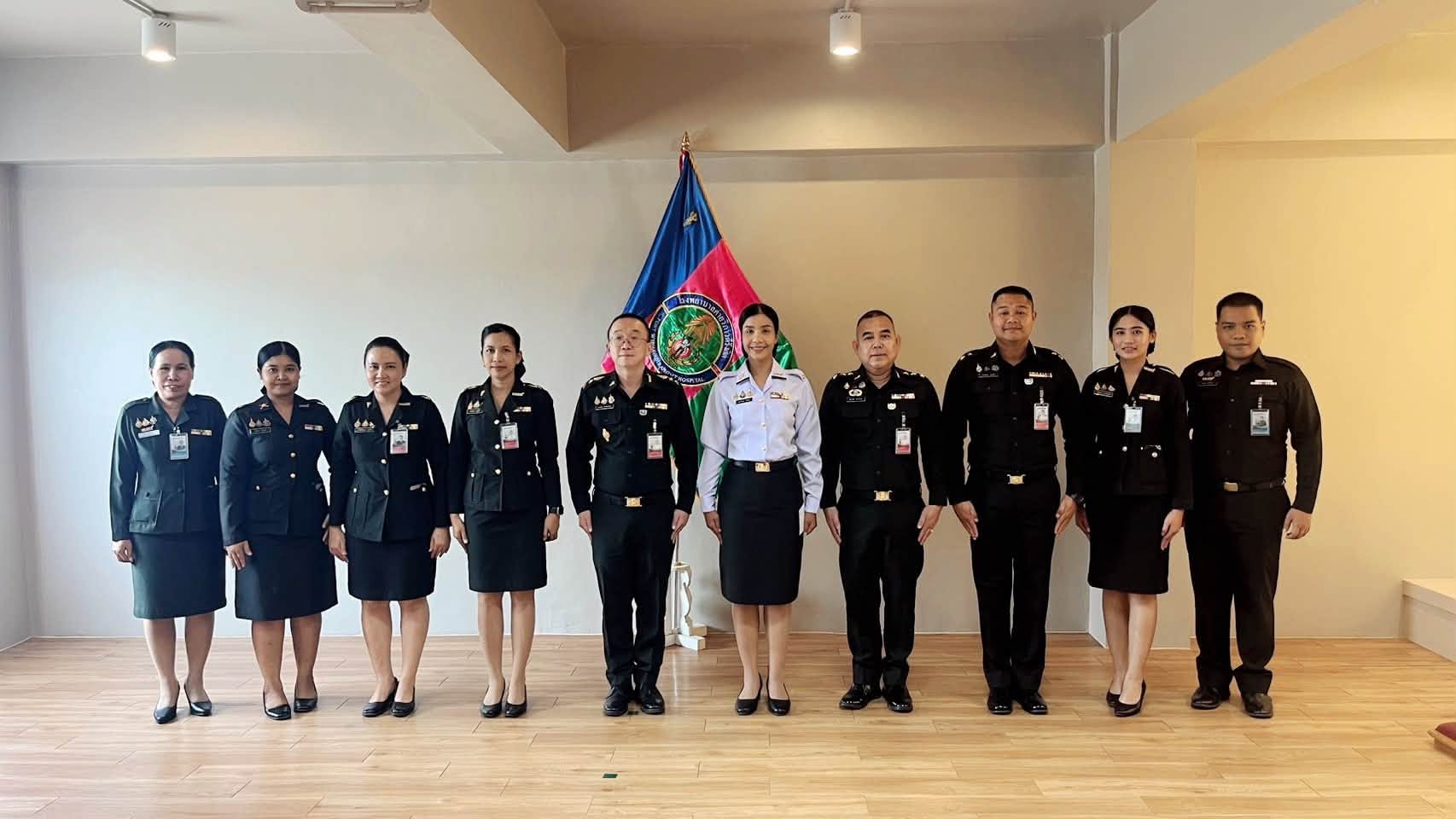 พิธีประดับเครื่องหมายยศ